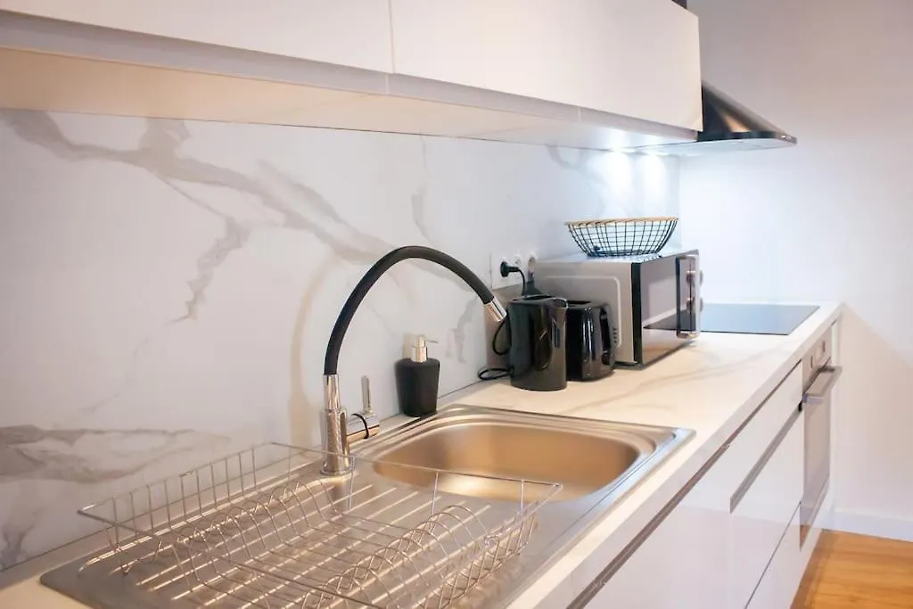 Le Douillet : Duplex Elegant En Centre Ville Albertville 0*,  Fransa