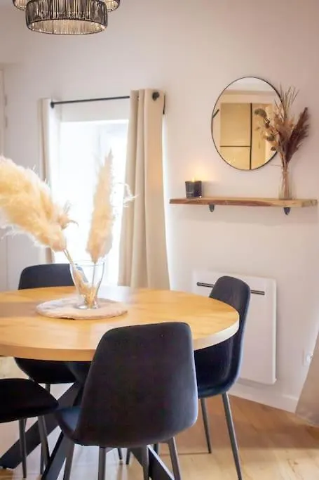 Le Douillet : Duplex Elegant En Centre Ville Albertville